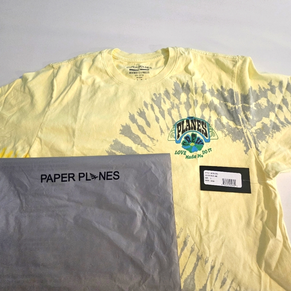 PAPER PLANES TEE